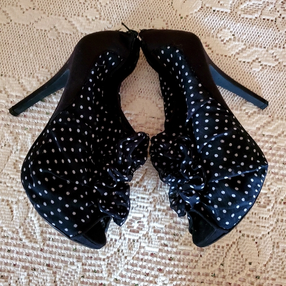 MARCO SANTI HIGH HEEL SHOES~🖤HP🖤 - Picture 2 of 10